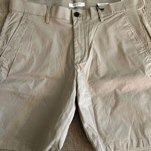 Kenneth Cole Khaki Chino Shorts Men's Size 38 Slim Fit Stretch NWT